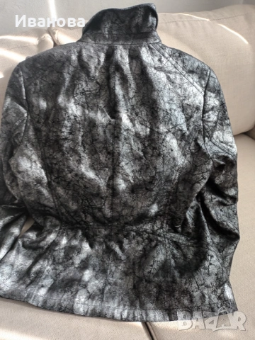 Дамско сако, снимка 3 - Сака - 53711089