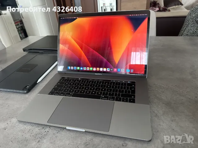 Продавам Macbook Pro 15” 2017 + подаръци!, снимка 1 - Лаптопи за работа - 48354441