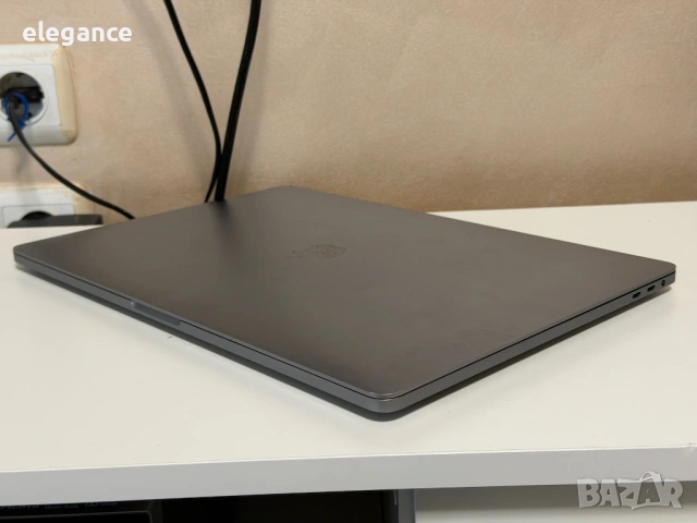 Лаптоп Apple MacBook Pro 16 2019 TouchBar i9 32GB DDR4 1TB за части , снимка 9 - Лаптопи за работа - 53939746