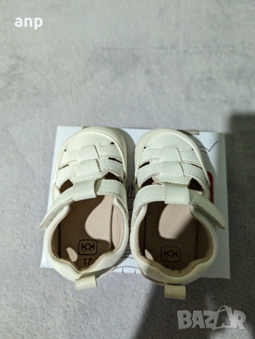 KK Бебешки боси сандали бели | 21 номер / 13.3 см стелка, снимка 6 - Детски сандали и чехли - 53851830