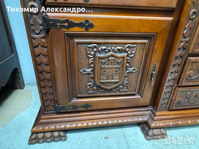 Уникален шкаф - витрина от дъбов масив, снимка 10 - Шкафове - 50947899