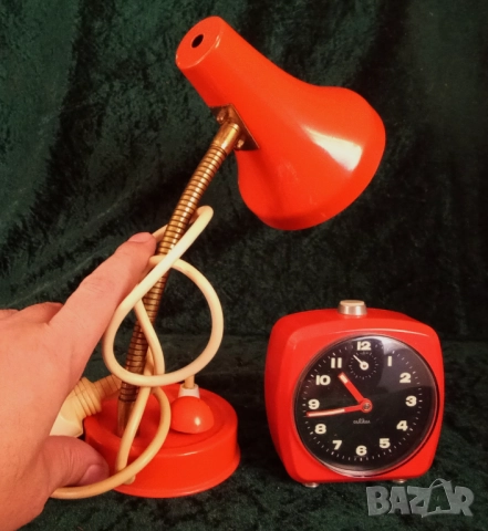 Винтидж лампа и часовник будилник от 70-те, снимка 6 - Други ценни предмети - 51464909