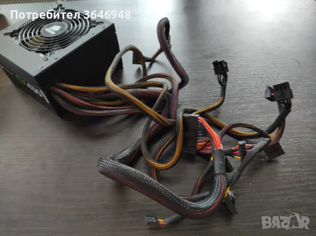 Corsair CX430, снимка 4 - Захранвания и кутии - 49875302