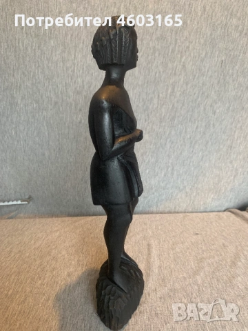 дървена фигура 