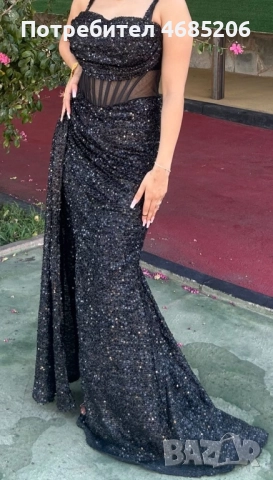 Здравейте продавам черна дълга рокля с цепка носена няколко часа С/М размер
