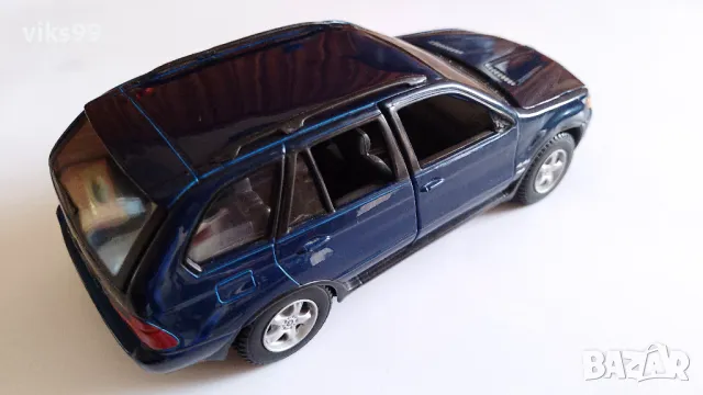 Метална количка Bburago BMW x5 E53 SUV - Мащаб 1:24, снимка 5 - Колекции - 48782937