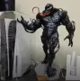 Статуетка Marvel: Spider-Man - Venom (Hero Collector), екшън фигура 30 cm , снимка 5