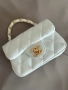 Дамска бяла чанта chanel , снимка 2