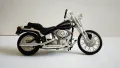 Harley-Davidson Springer Softail 2001 1:18 Maisto, снимка 4