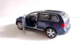 Volkswagen Touareg RS TDI Welly 42350 1:34-39, снимка 3